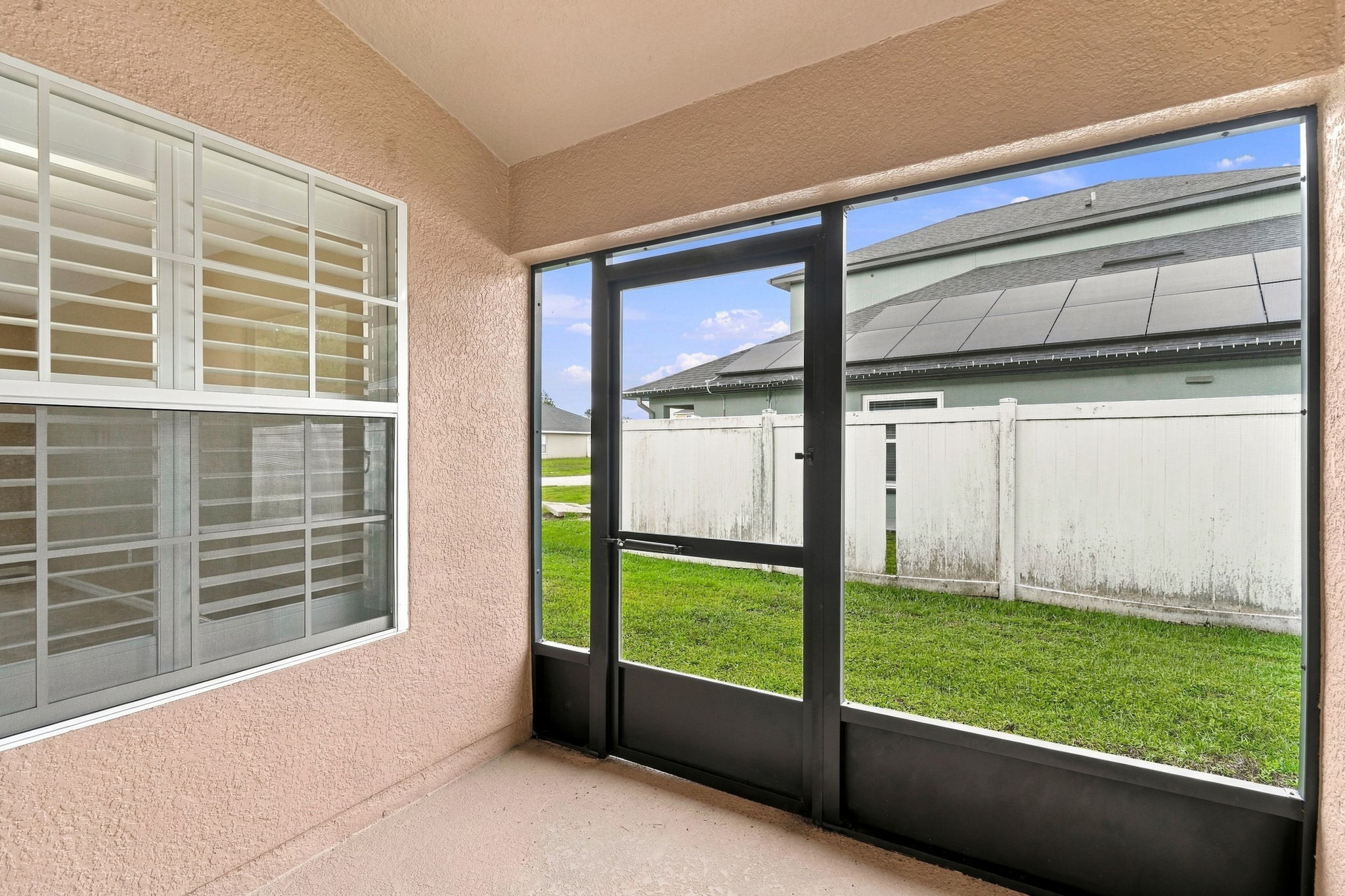 Covered & Screened Lanai