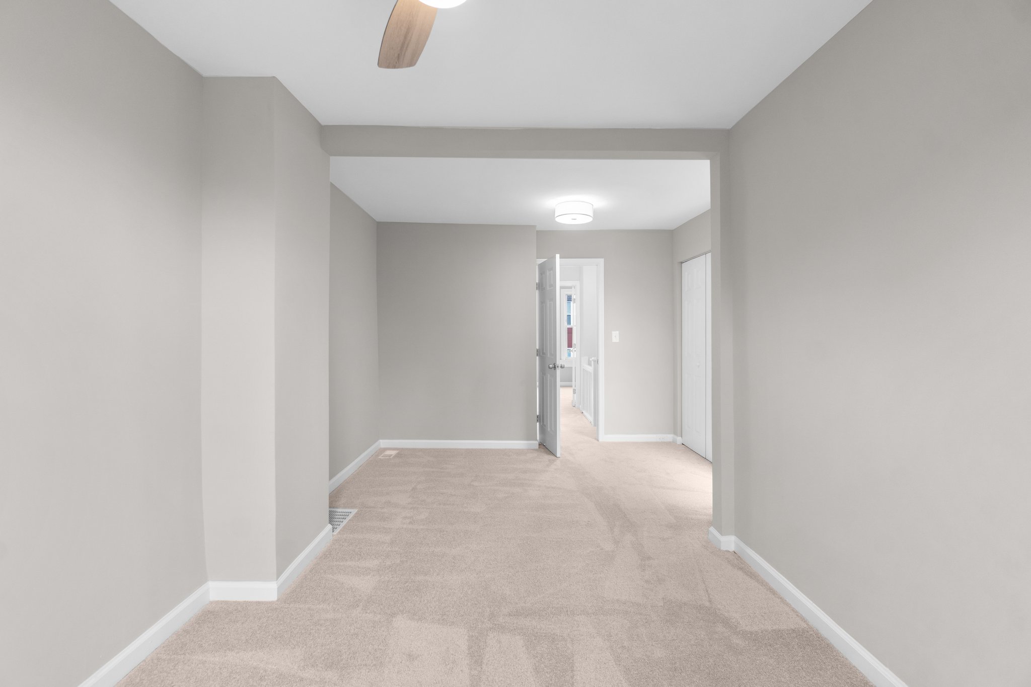 26. Upper bedroom.jpg