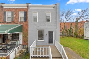 01. Front exterior.jpg