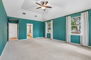 Romance Point St-S2205-039.jpg