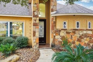 Fairwood Dr-005.jpg
