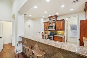 Fairwood Dr-020.jpg