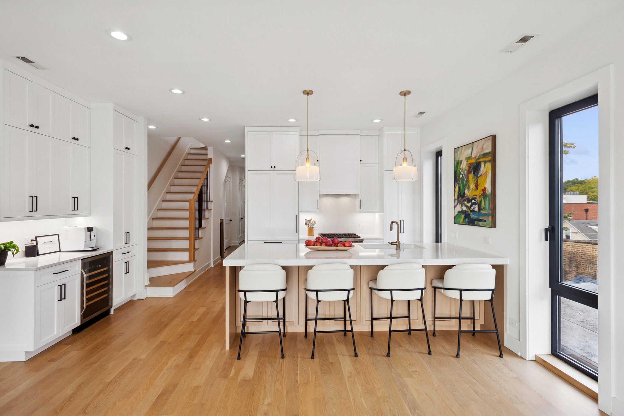 2622 N Racine Ave 3_005.jpg