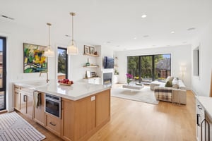 2622 N Racine Ave 3_006.jpg