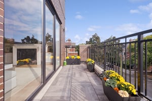 2622 N Racine Ave 3_007.jpg