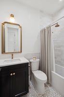 2622 N Racine Ave 3_008.jpg