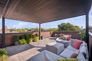 2622 N Racine Ave 3_018.jpg