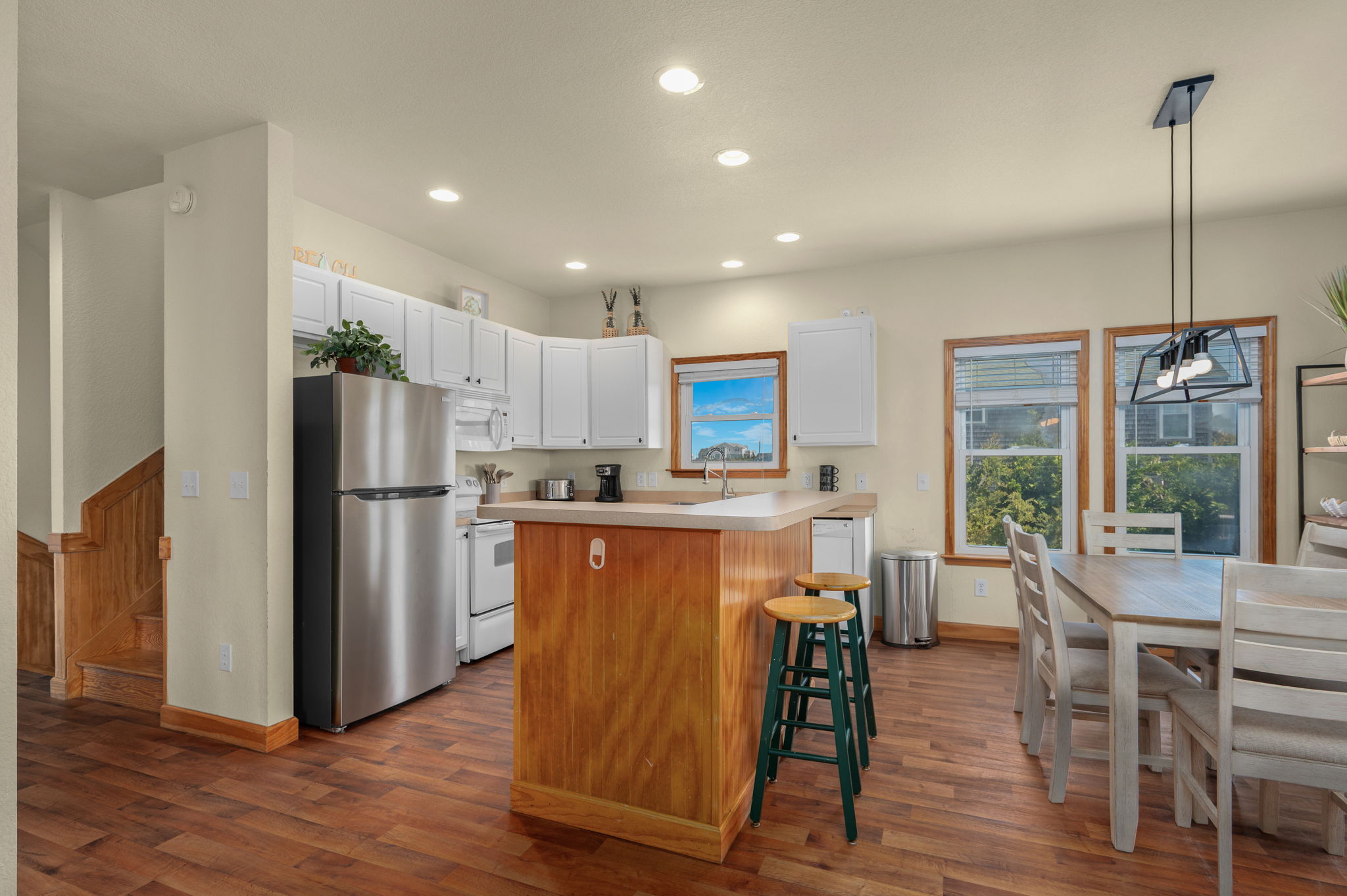 26221-Wimble-Shores-ML-Kitchen