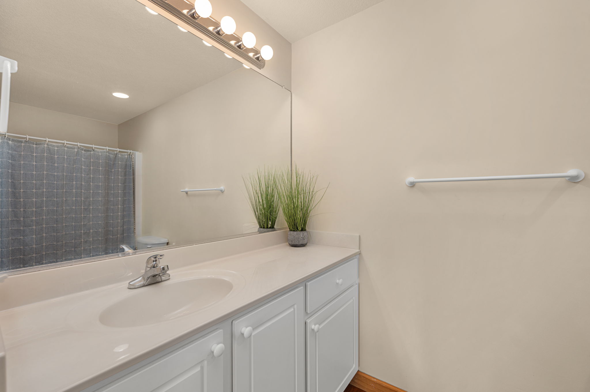 26221-Wimble-Shores-TL-BR2-Private-Bath