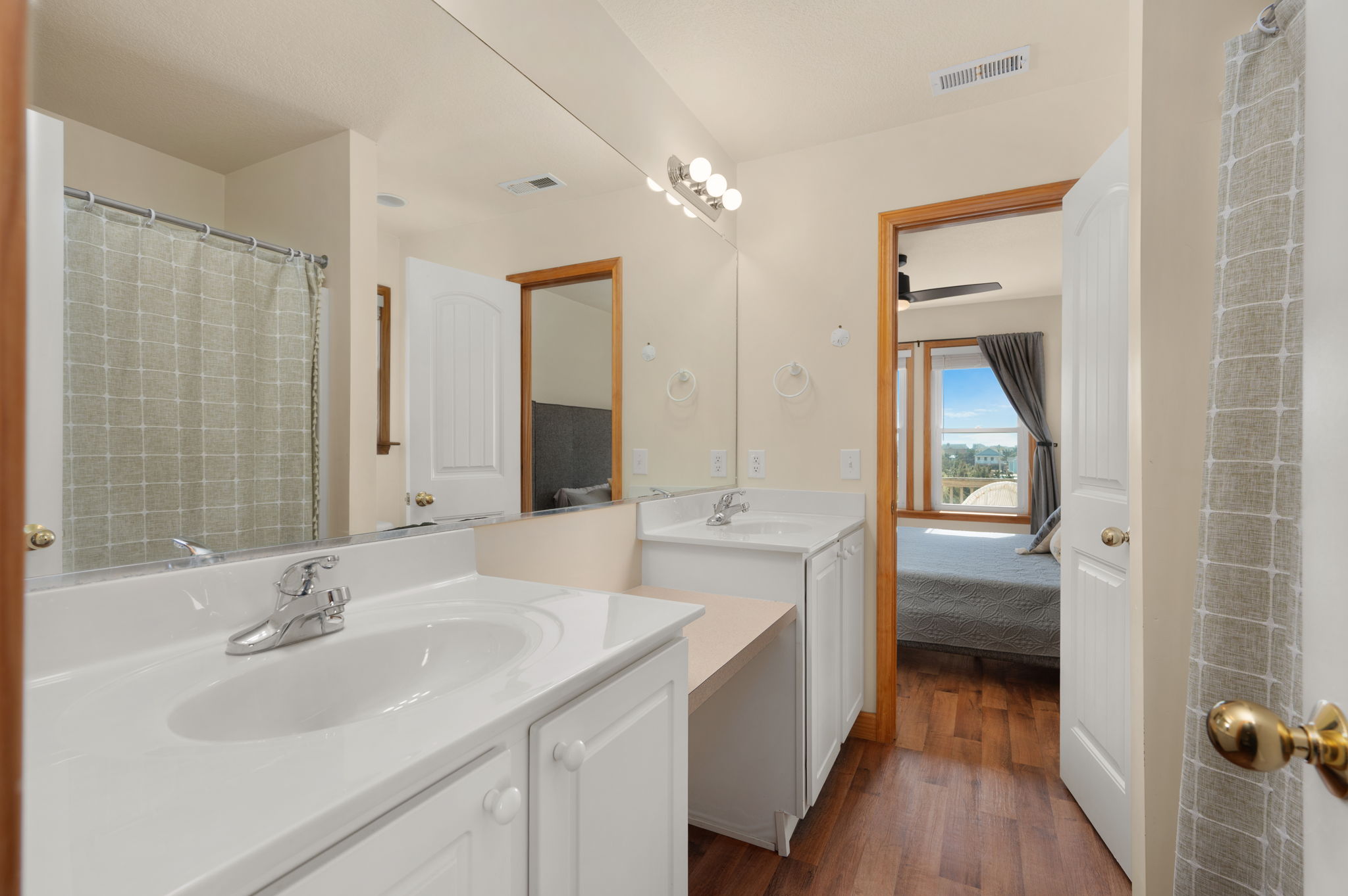 26221-Wimble-Shores-TL-BR3-BR4-Bath-V2