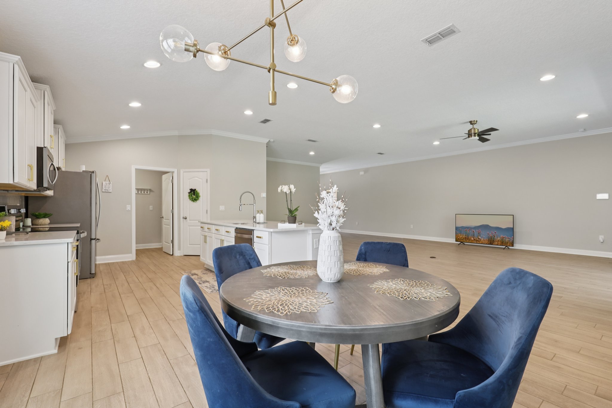 Cold Stream Ln-0806-016.jpg