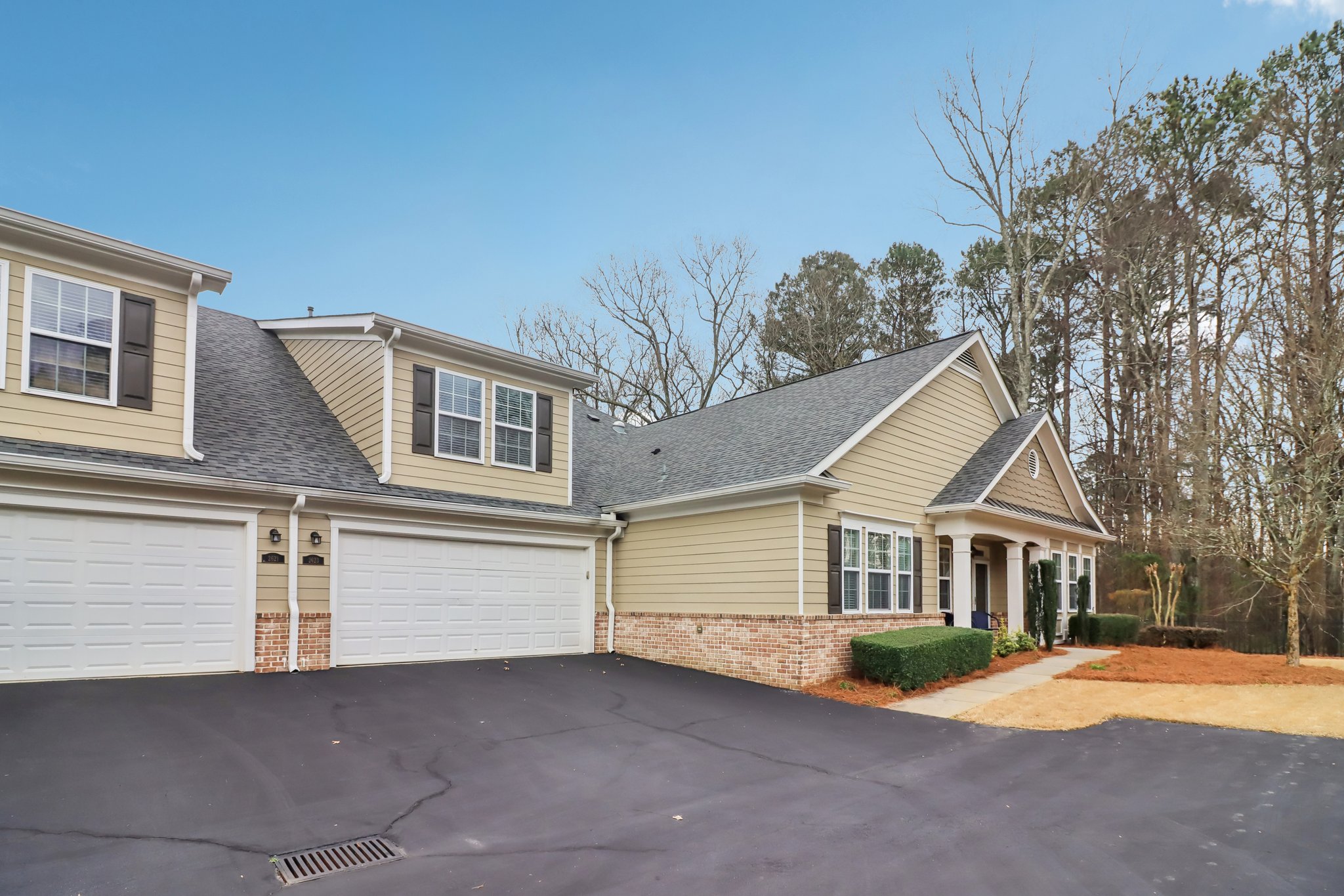 Grapevine Cir-S0303-005.jpg