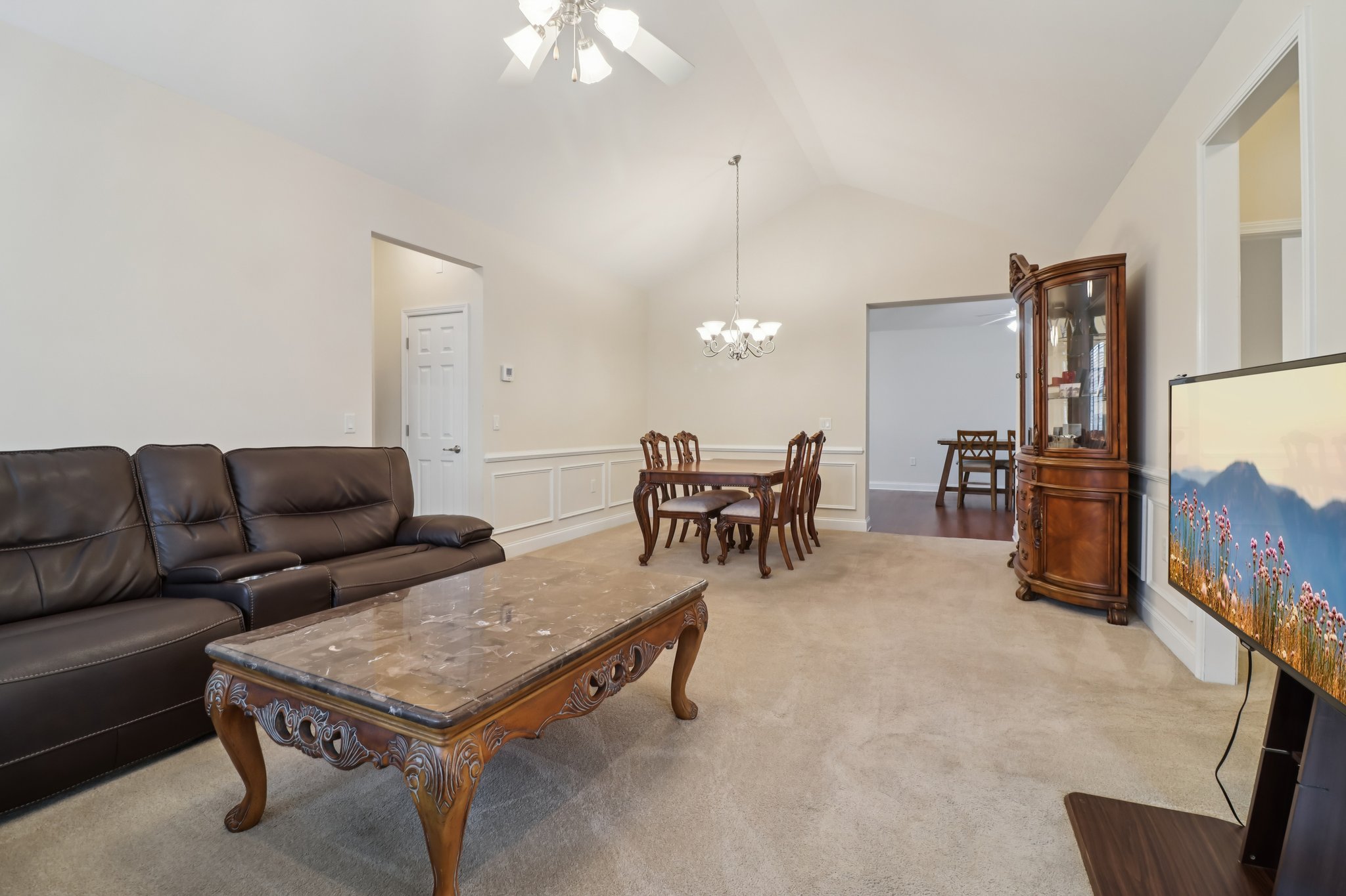 Grapevine Cir-S0303-014.jpg