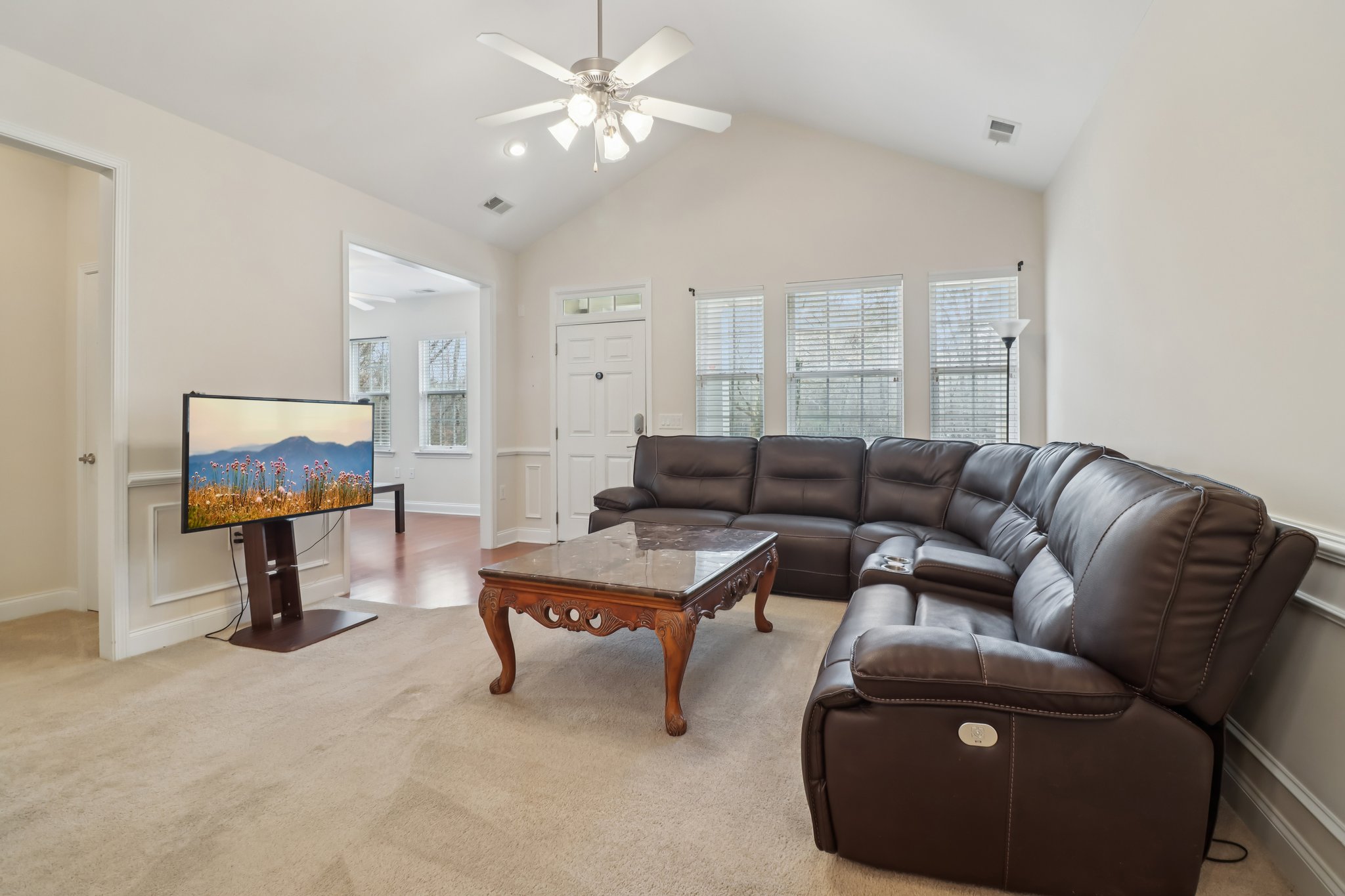 Grapevine Cir-S0303-016.jpg