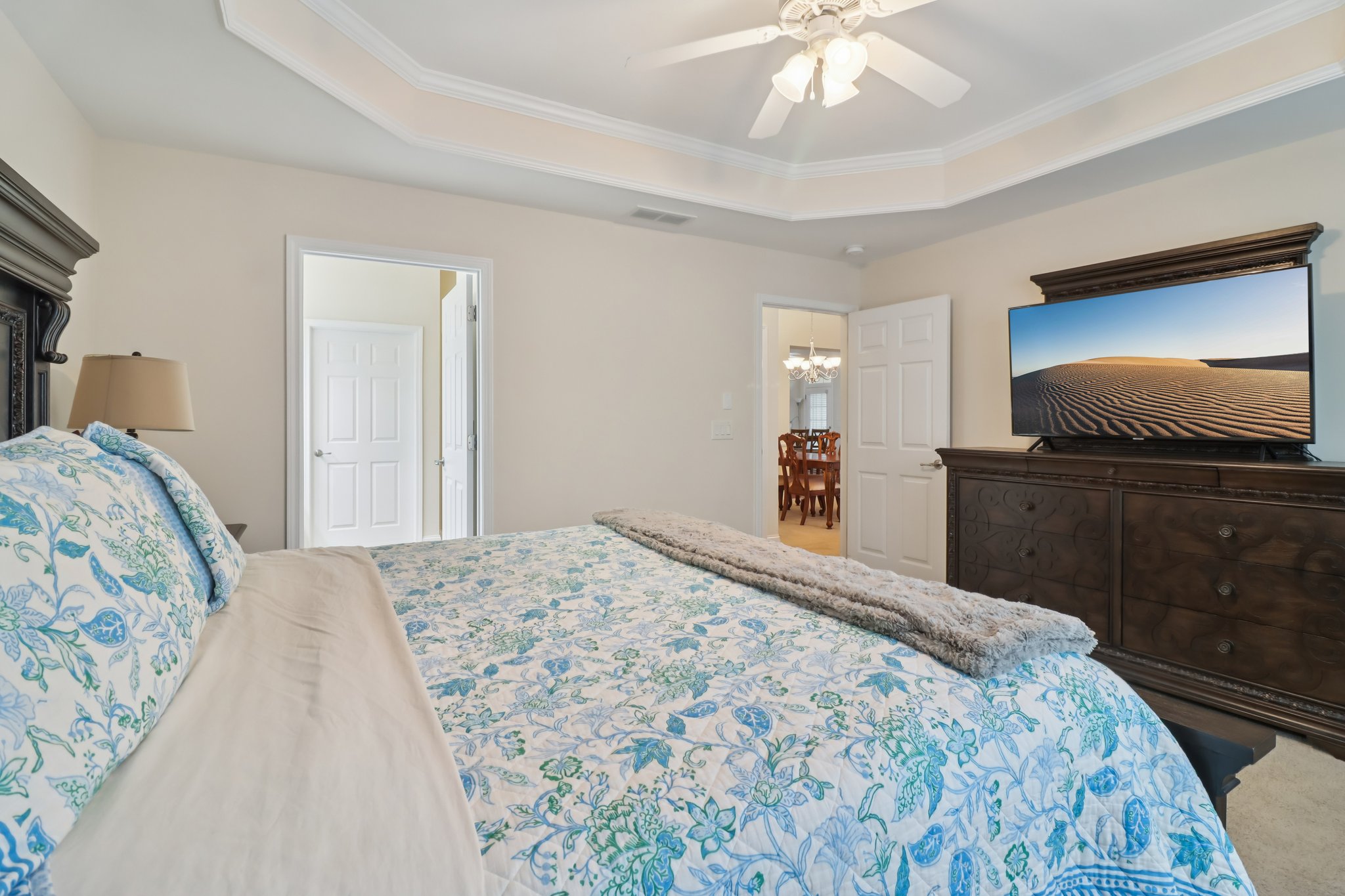 Grapevine Cir-S0303-038.jpg