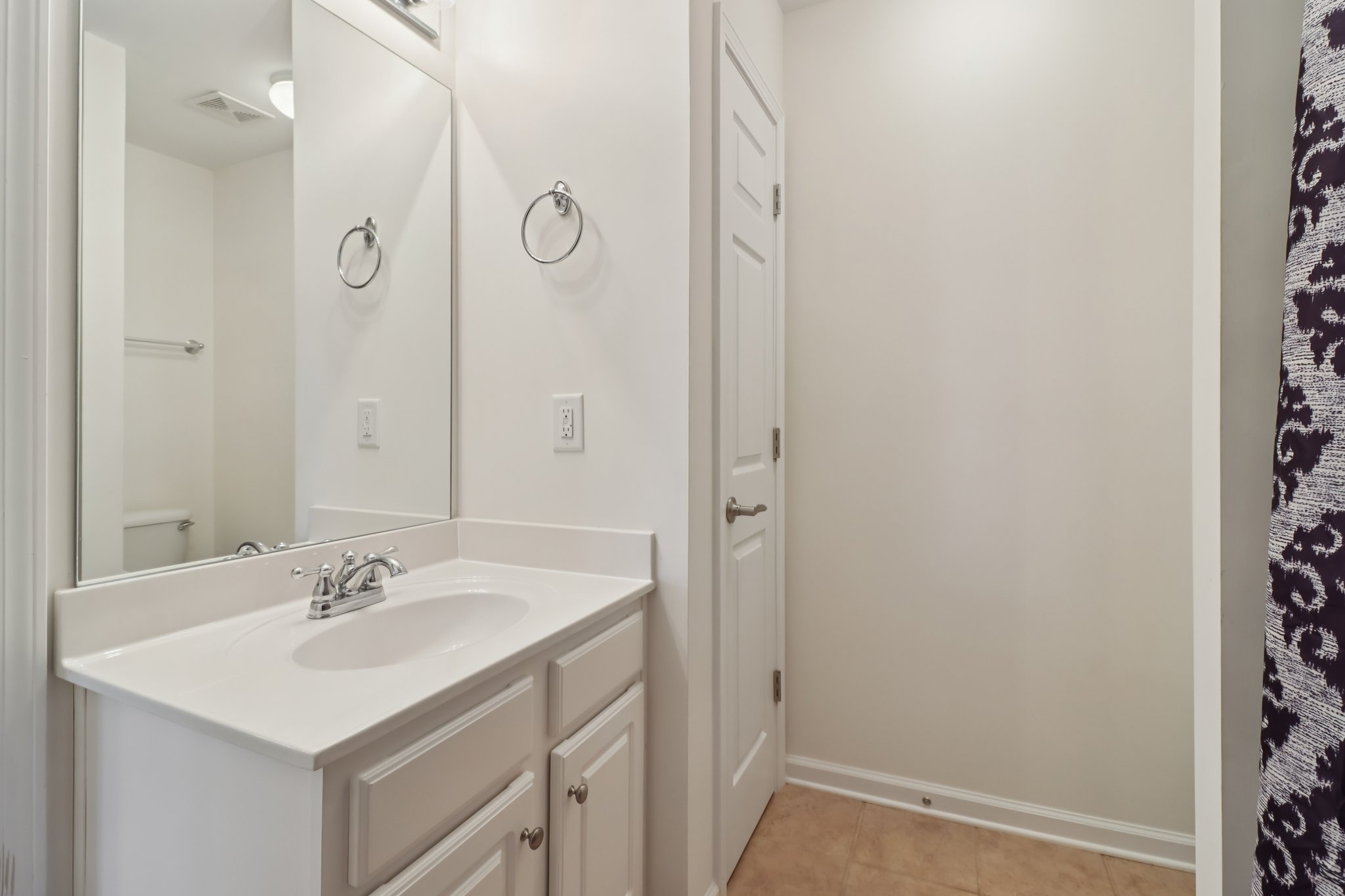 Grapevine Cir-S0303-054.jpg