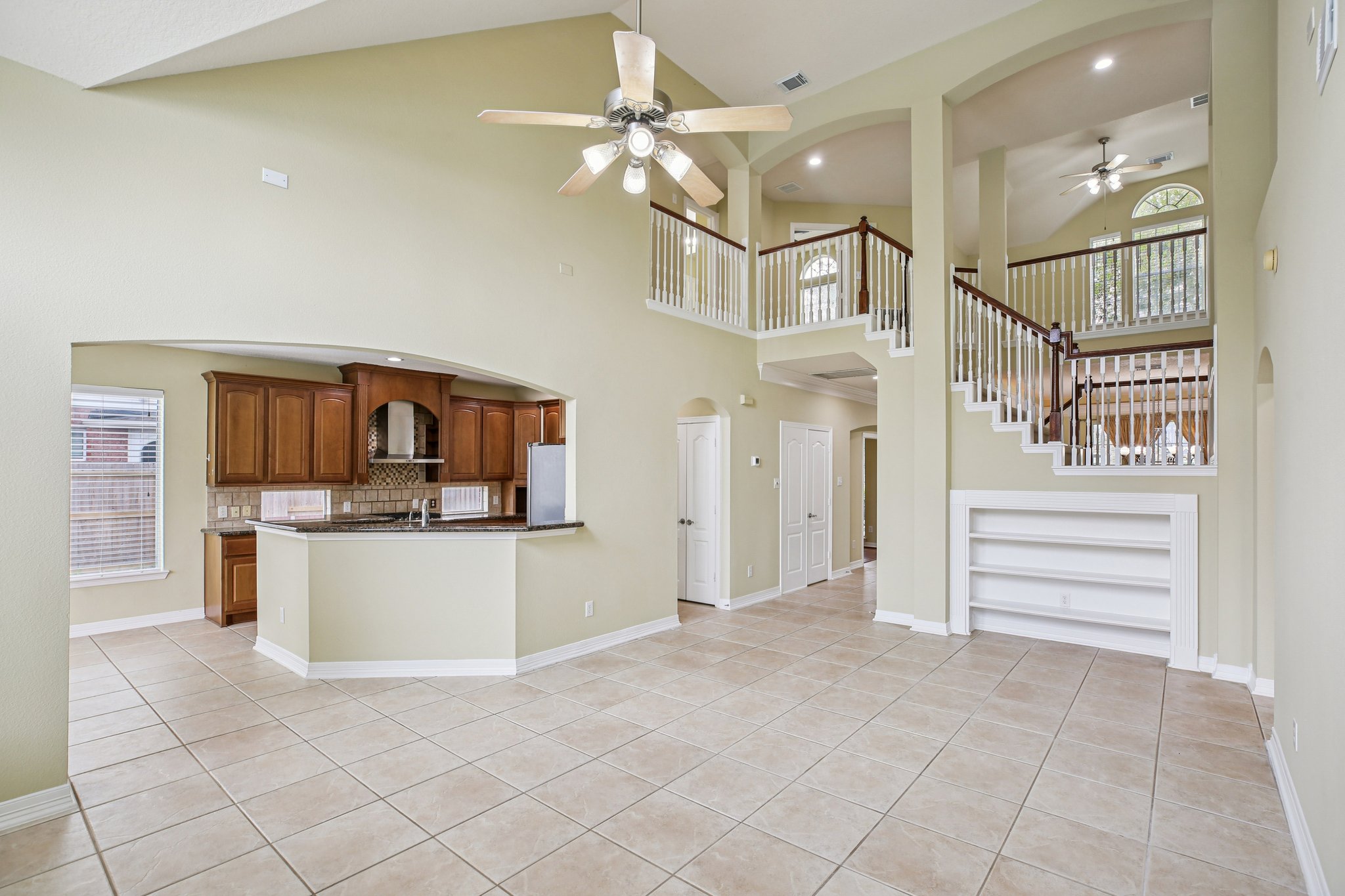 Misty Grove Dr-S2503-007.jpg