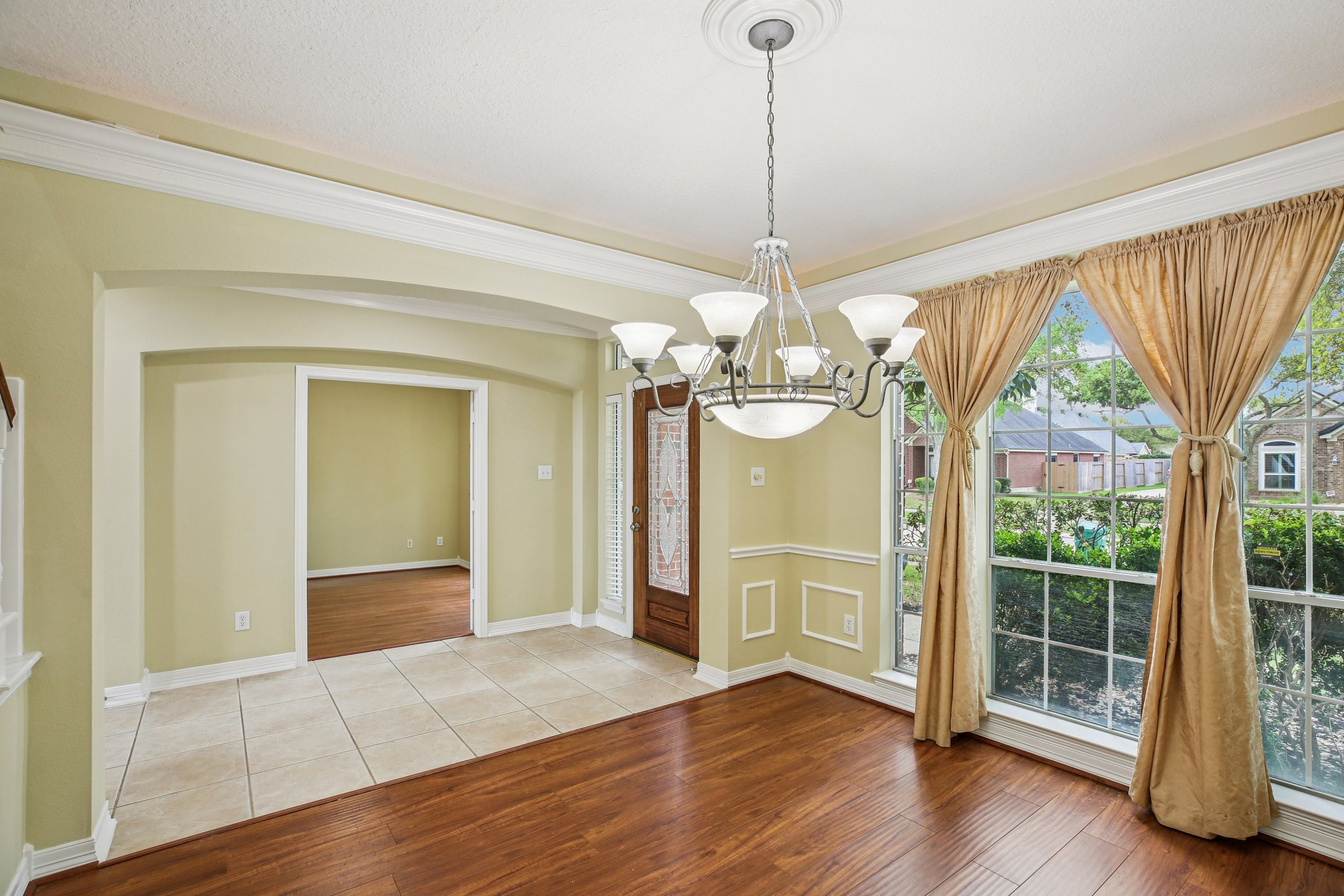 Misty Grove Dr-S2503-012.jpg