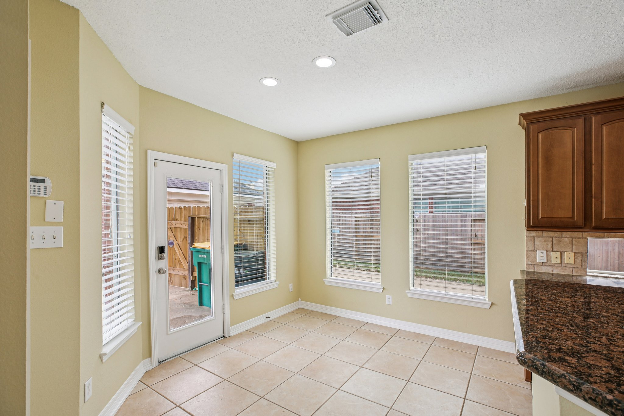 Misty Grove Dr-S2503-017.jpg