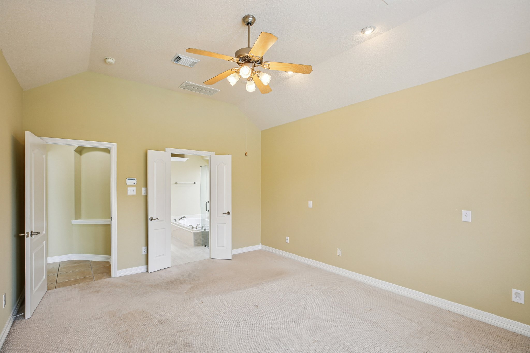 Misty Grove Dr-S2503-025.jpg