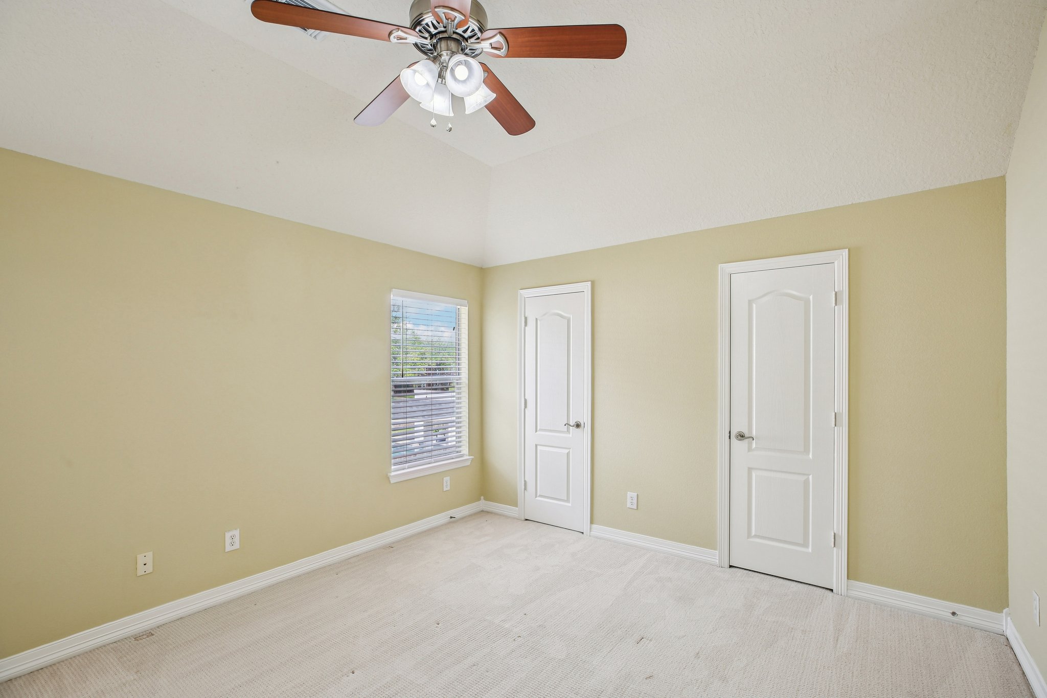 Misty Grove Dr-S2503-035.jpg