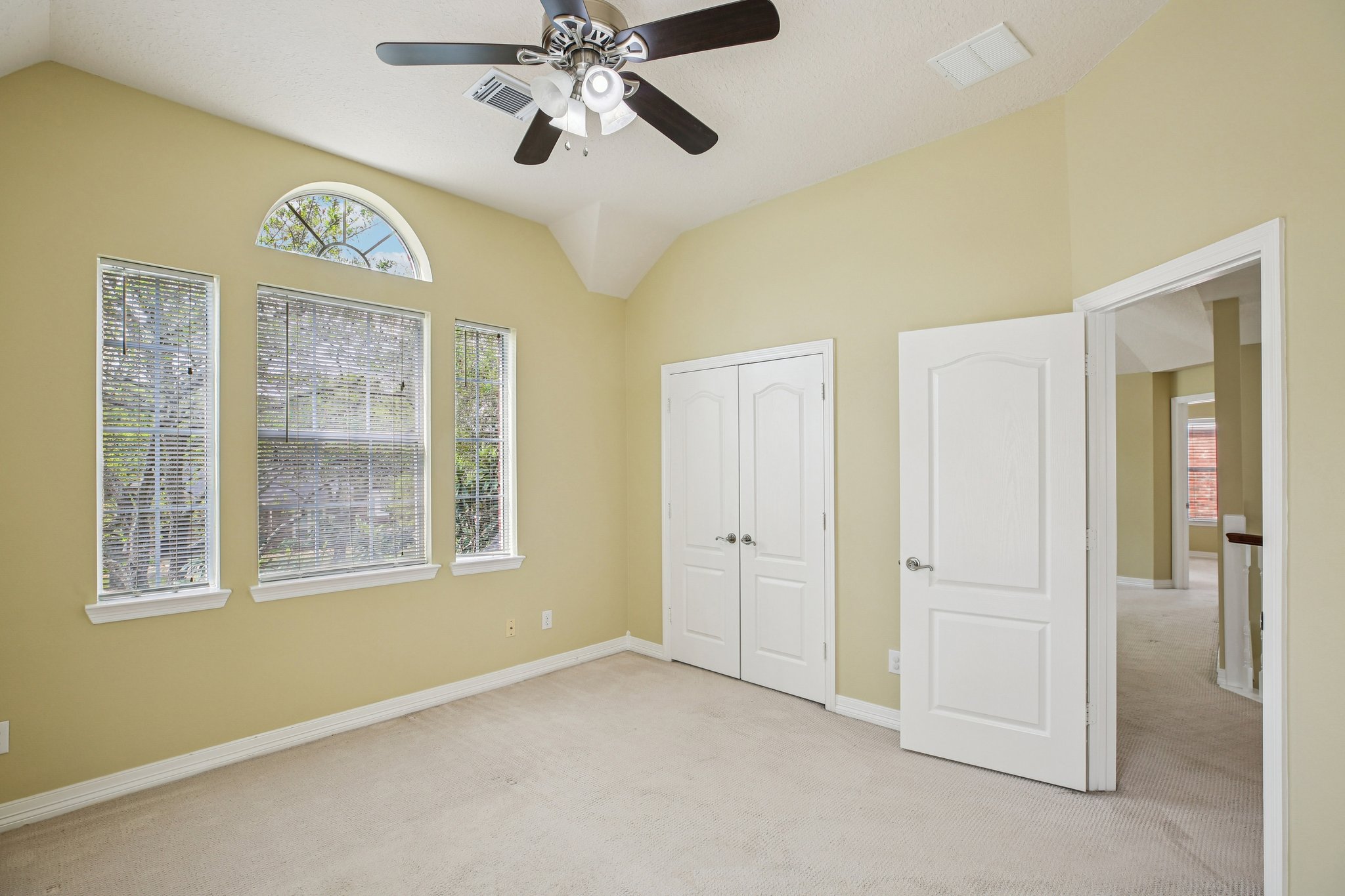 Misty Grove Dr-S2503-042.jpg