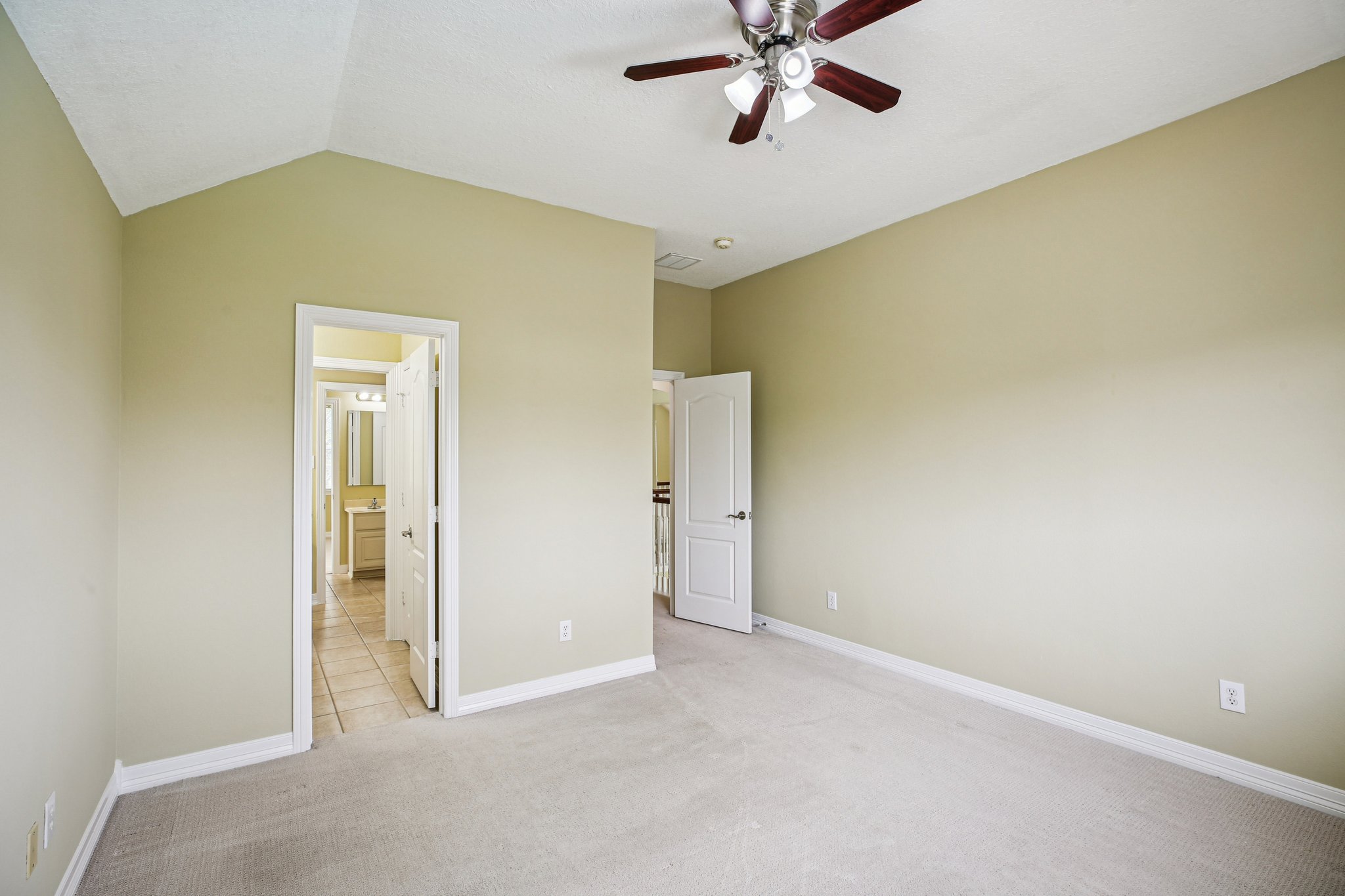 Misty Grove Dr-S2503-047.jpg