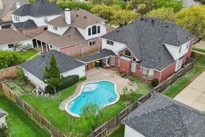 Misty Grove Dr-S2503-051.jpg