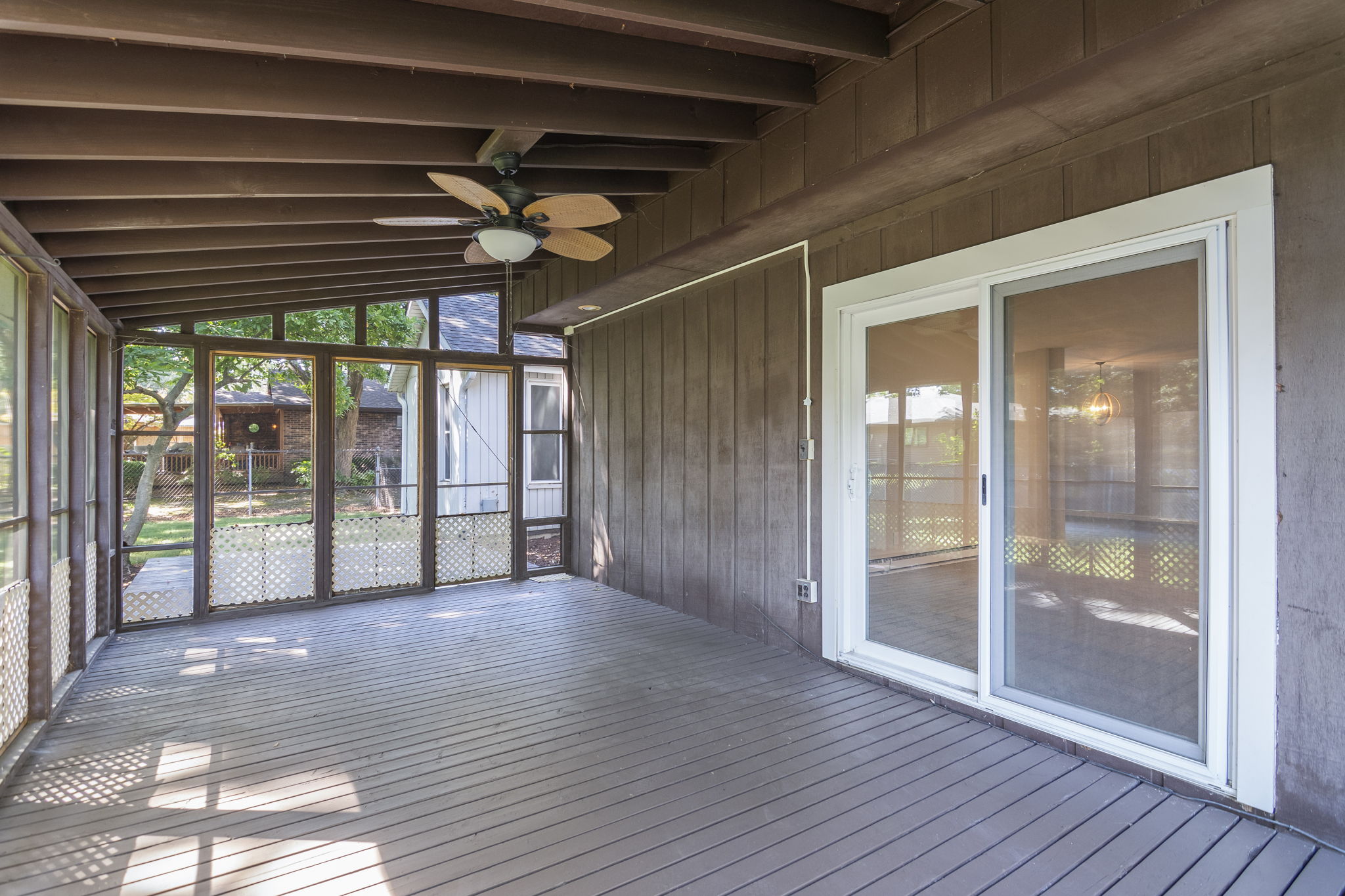 Screened-in Porch