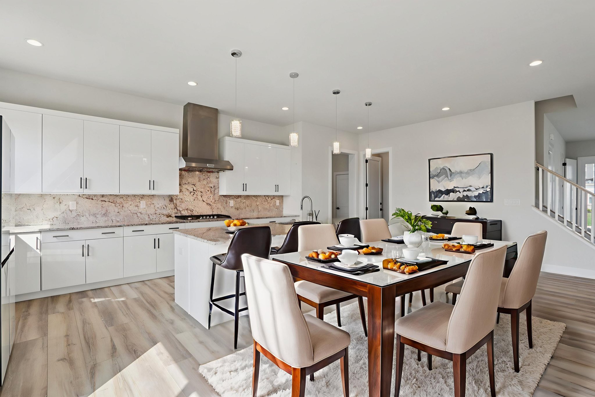 Hawthorn Dr-S2409-018 virtually staged.jpeg