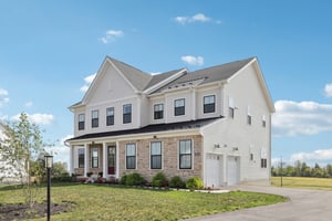 Hawthorn Dr-S2409-003.jpg