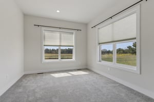 Hawthorn Dr-S2409-027.jpg