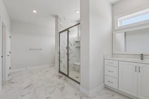 Hawthorn Dr-S2409-058.jpg