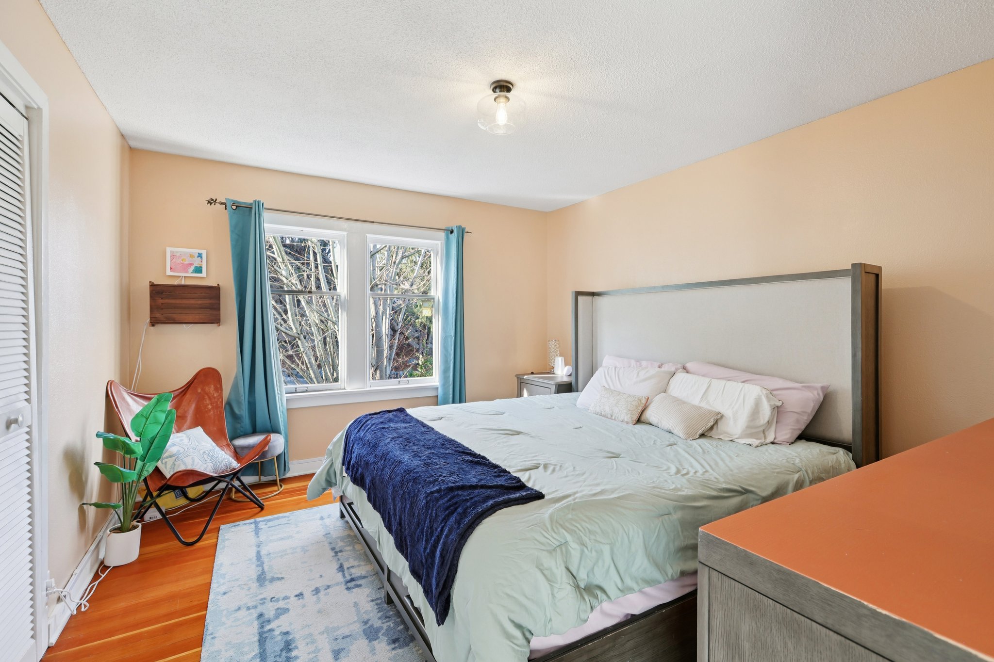 N 30th St-S2501-017.jpg