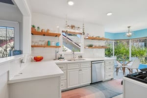 N 30th St-S2501-011.jpg