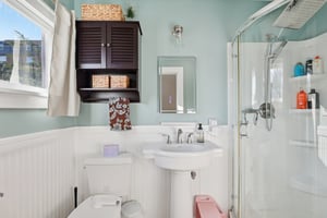 N 30th St-S2501-021.jpg