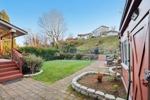 N 30th St-S2501-036.jpg