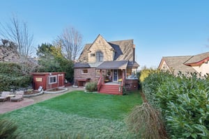 N 30th St-S2501-040.jpg