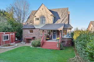 N 30th St-S2501-041.jpg