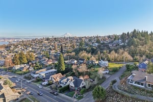 N 30th St-S2501-046.jpg