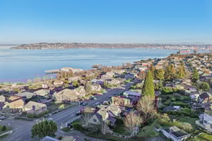 N 30th St-S2501-048.jpg