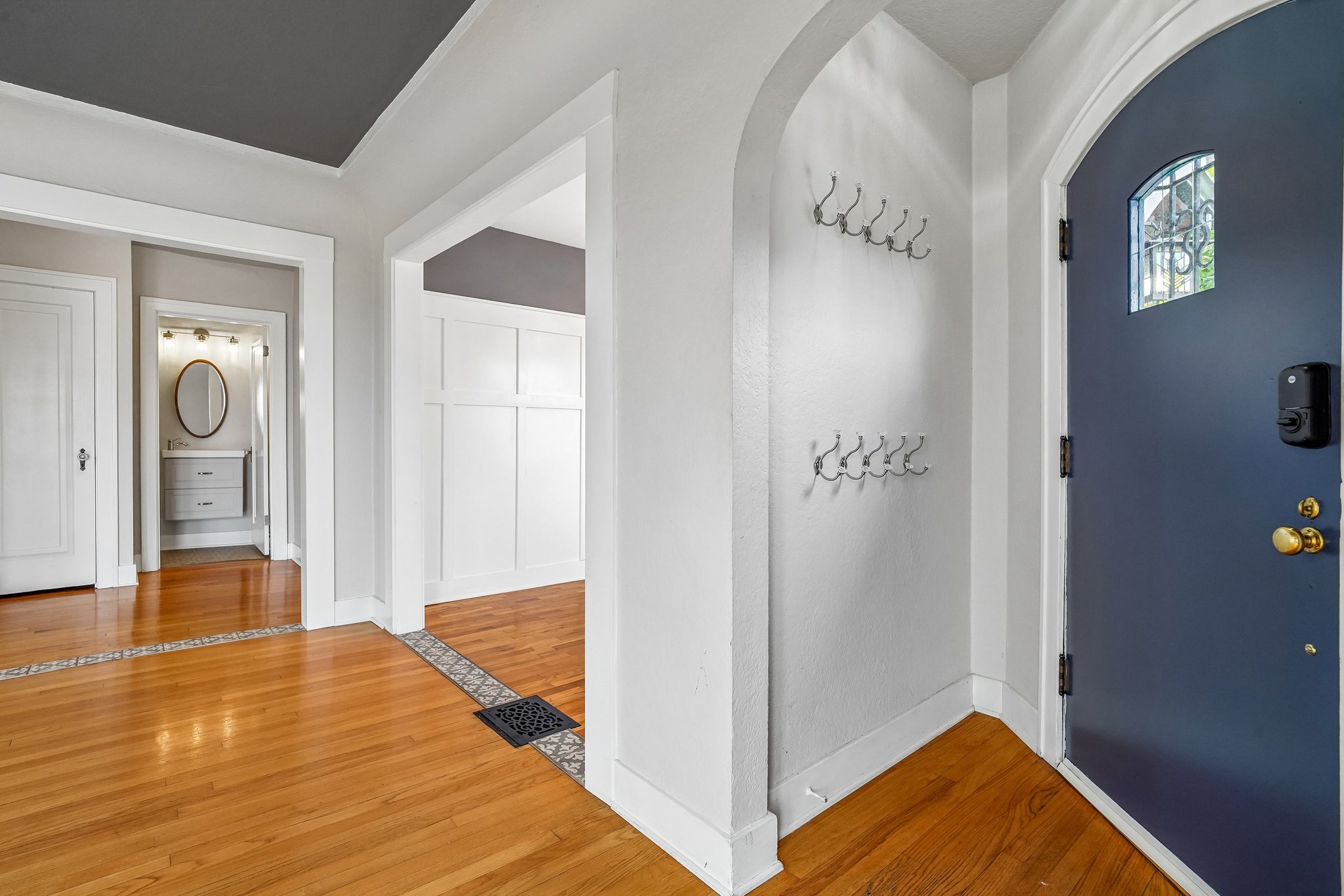 - 2624 N 30th St-S1108-007.jpg