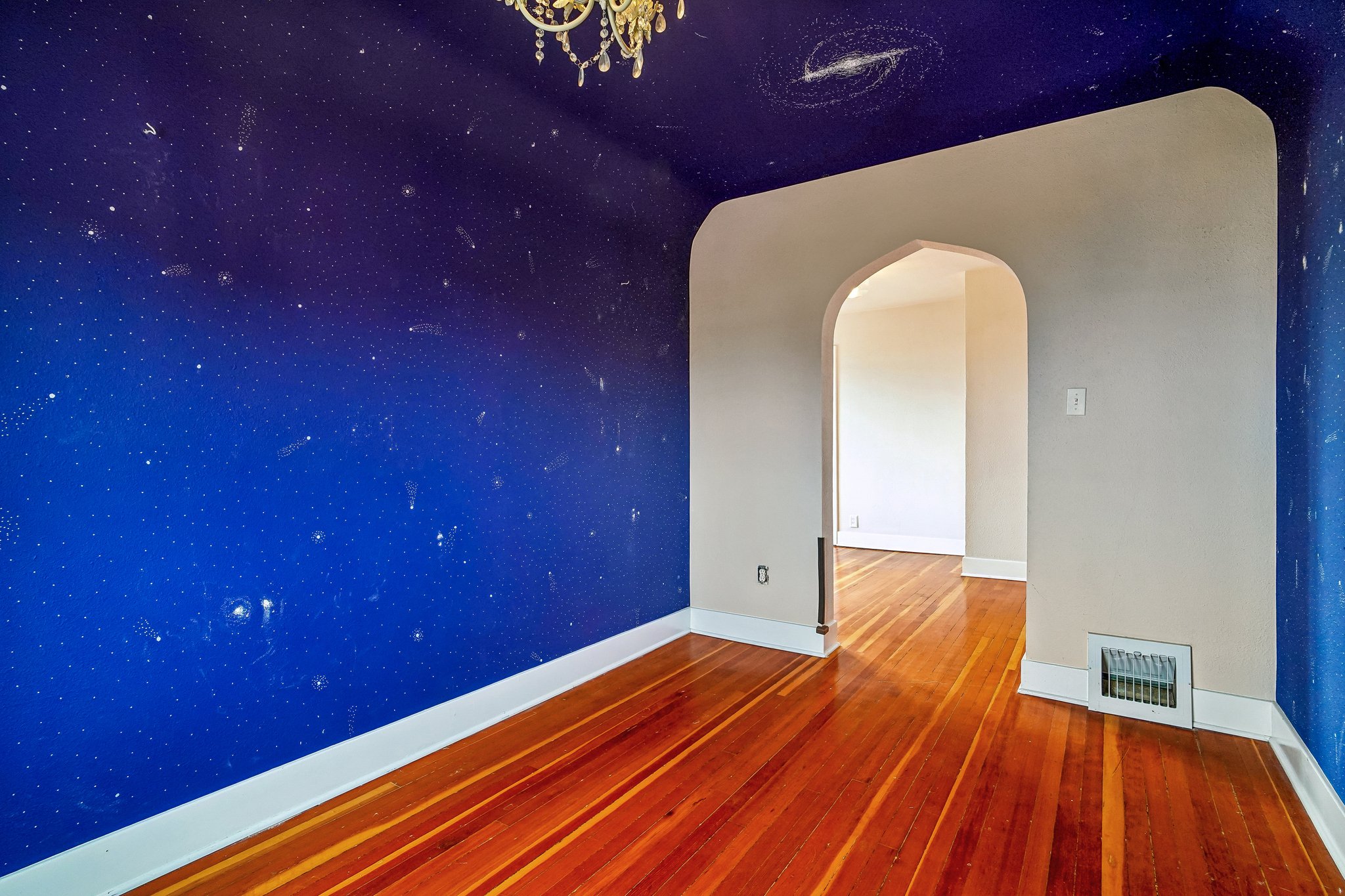- 2624 N 30th St-S1108-023.jpg