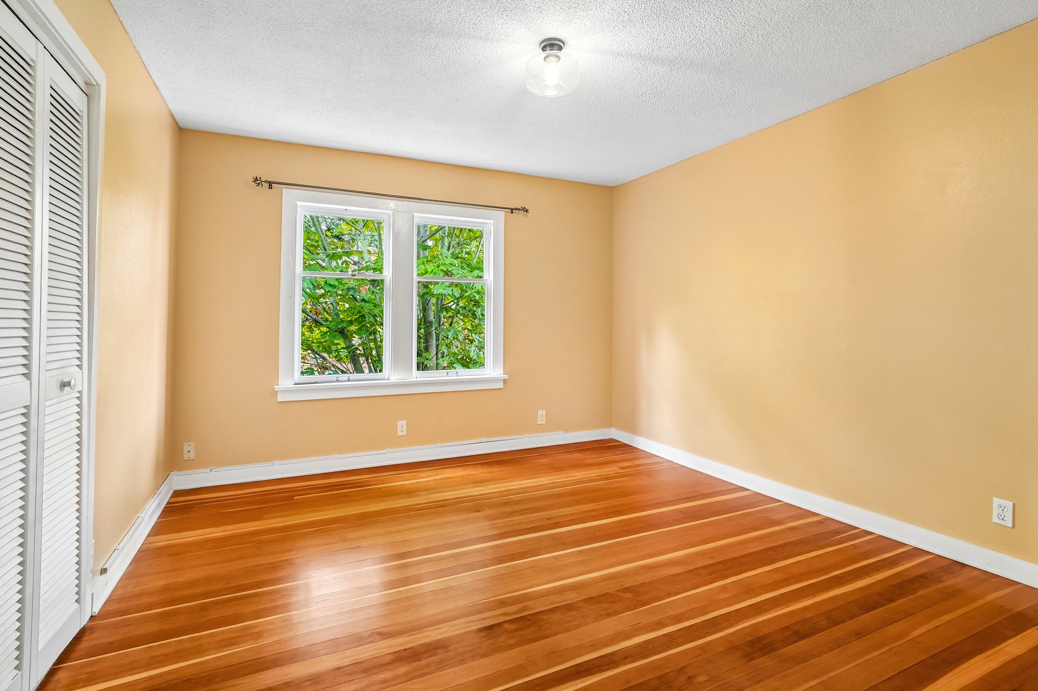 - 2624 N 30th St-S1108-027.jpg