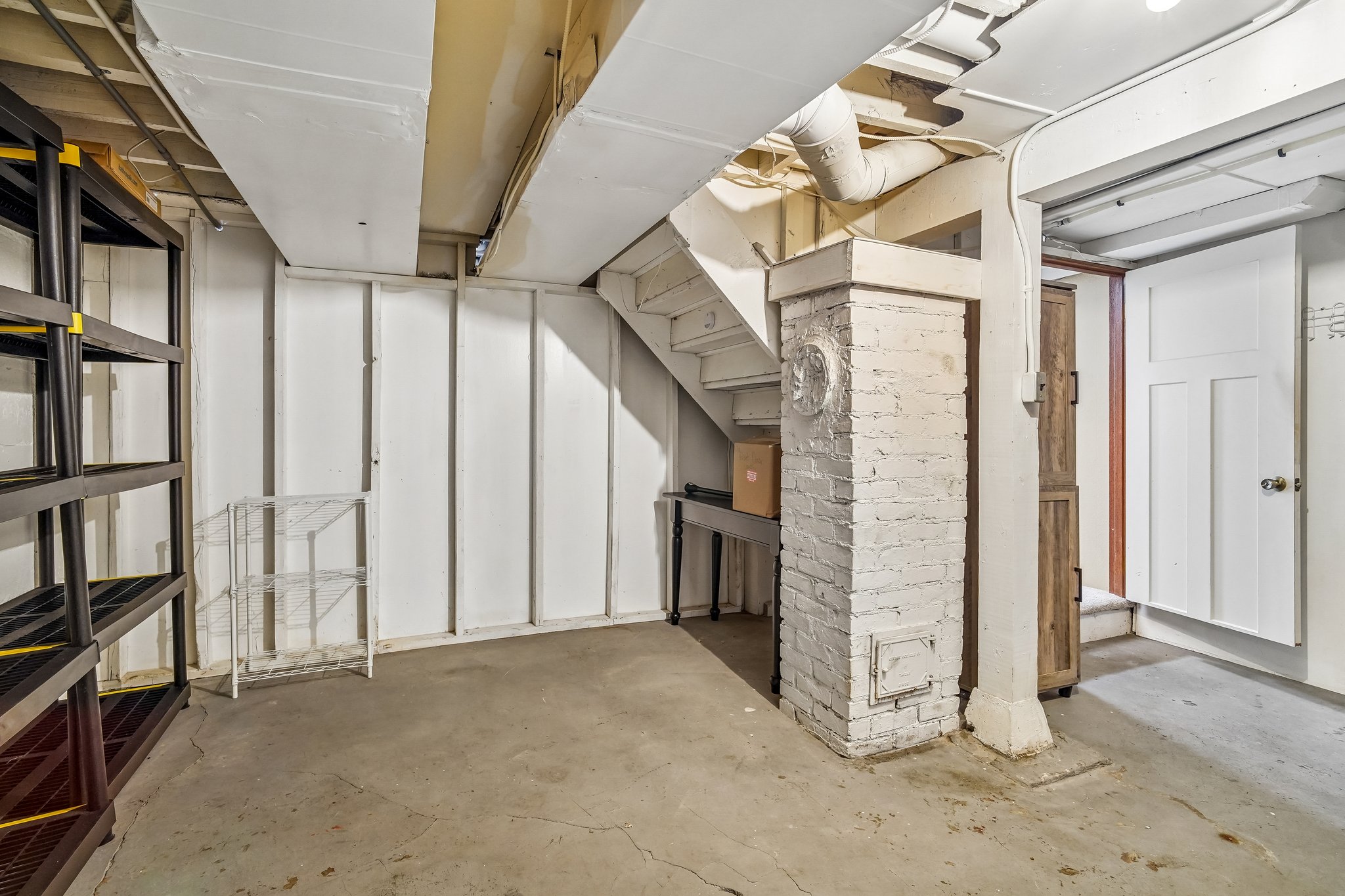 - 2624 N 30th St-S1108-039.jpg