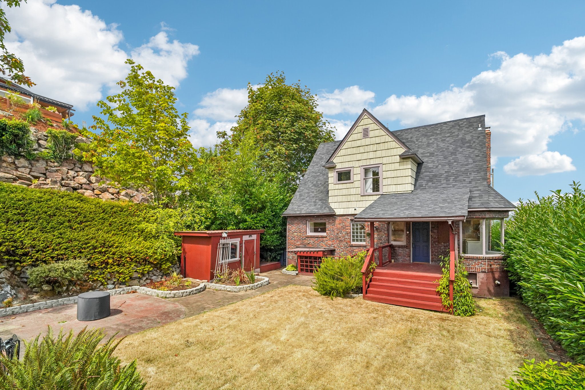 - 2624 N 30th St-S1108-054.jpg