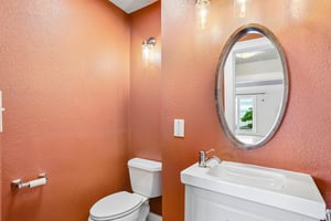N 30th St-S0606-019.jpg