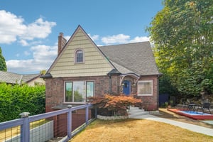 - 2624 N 30th St-S1108-003.jpg