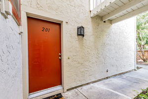 004_2625 Keystone Ave 201