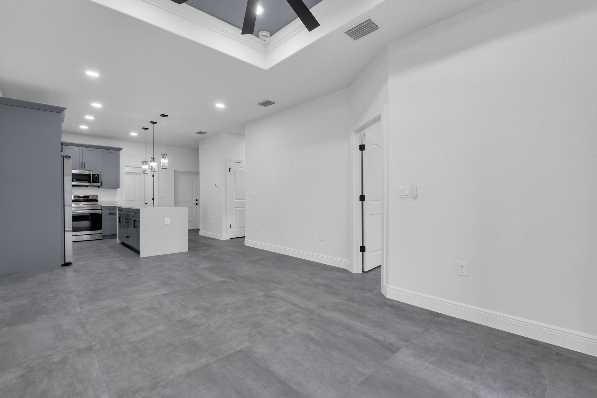 2625 Tile Flooring Throughout